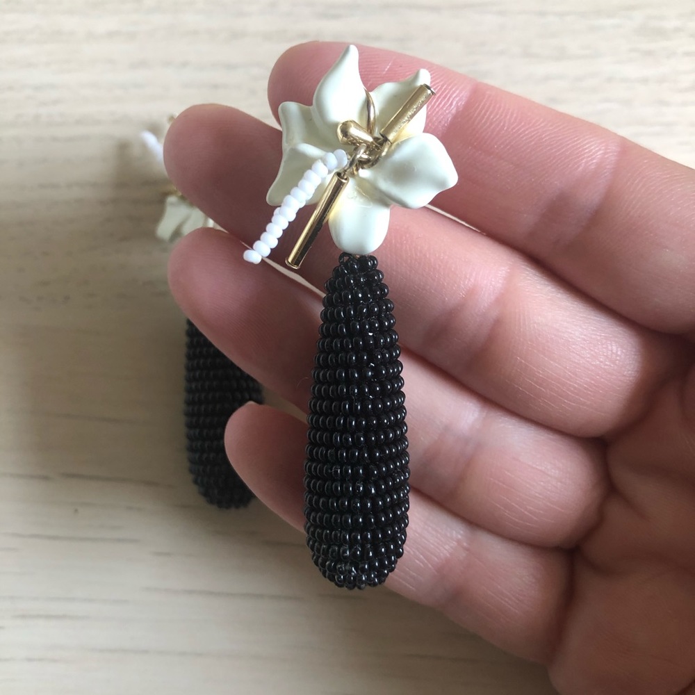 Sefina drop earrings